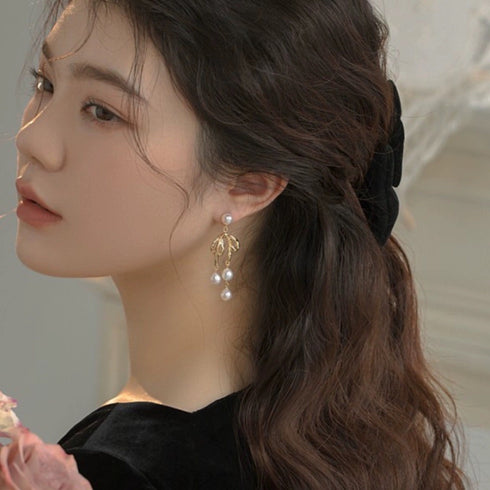 Bow Baroque Freshwater Pearl Earrings - Zafari Studio Jewelry